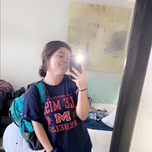 Meet your Posher, Khara